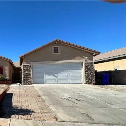 Rent this 4 bed house on 13666 Gateway Drive in Victorville, CA 92392