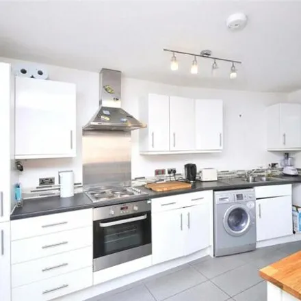 Image 3 - Orchard Court, Pear Tree Court, Bell Green, London, SE26 4DQ, United Kingdom - Apartment for sale