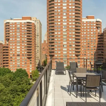 Rent this 1 bed apartment on 27 East 27th Street in New York, NY 10016