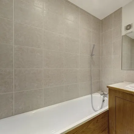 Image 7 - 1 Pelham Place, London, SW7 2NH, United Kingdom - Apartment for rent