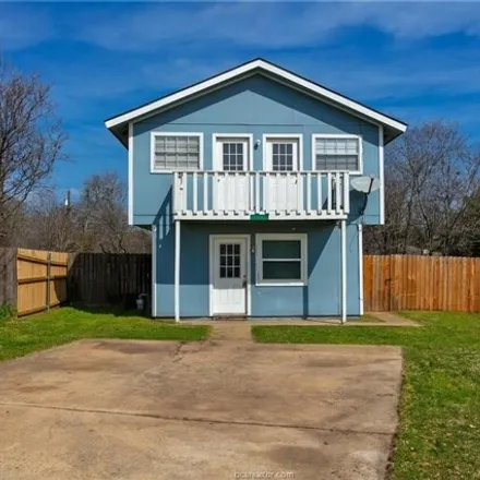 Buy this 3 bed house on 799 Swiss Court in College Station, TX 77840