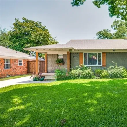 Buy this 3 bed house on 6620 Highgate Lane in Dallas, TX 75214