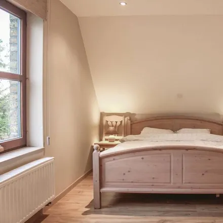 Rent this 6 bed house on Lo-Reninge in Zuidstraat 21B, 8647 Lo-Reninge