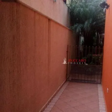 Buy this 3 bed house on Rua Vitor Costa in Paraventi, Guarulhos - SP