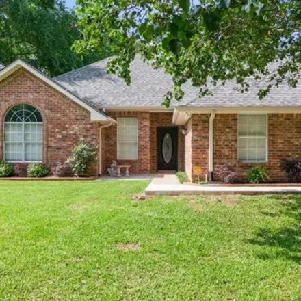 Buy this 3 bed house on 2944 Augusta Drive in Jacksonville, TX 75766