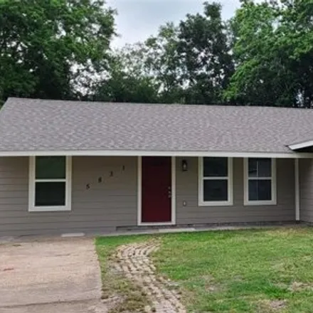 Rent this 4 bed house on 5871 Pershing Street in Houston, TX 77033