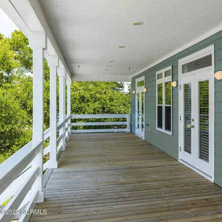 Image 3 - 610 Bayview Drive, Harkers Island, Carteret County, NC 28531, USA - House for sale