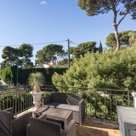 Image 3 - 5 Avenue Georges Cuvier, 06160 Antibes, France - House for sale