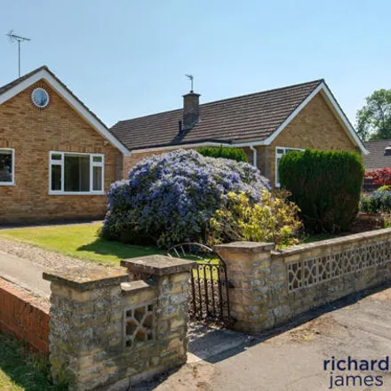 Buy this 3 bed house on 34 Canney Close in Chiseldon, SN4 0PF