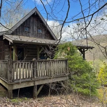 Buy this 2 bed house on Hobbs Lane in Avery County, NC 28647