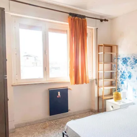 Rent this 3 bed room on Lungotevere Portuense in 00153 Rome RM, Italy