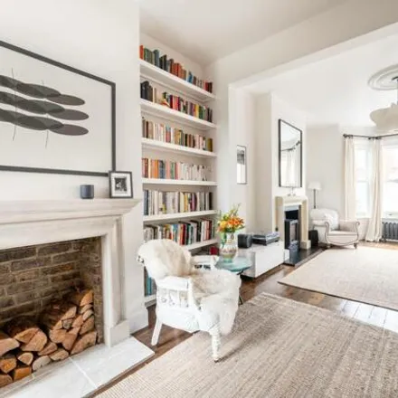 Image 3 - Roundwood Road, London, NW10 9UN, United Kingdom - Townhouse for sale