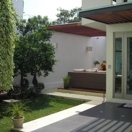 Rent this 4 bed house on G500 Gasolinera Cerritos Balfer in Calle General Francisco Villa 114, Buena Vista