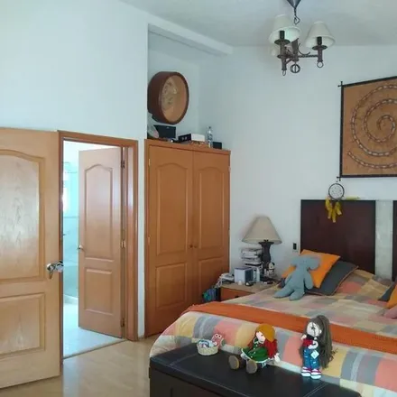 Buy this studio house on Privada Prolongación Licenciado Adolfo López Mateos in 52945 Atizapán de Zaragoza, MEX