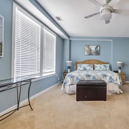 Rent this 4 bed condo on Virginia Beach