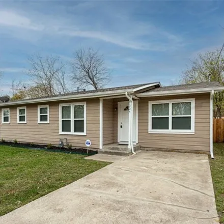 Rent this 3 bed house on 1061 North Walnut Street in Cleburne, TX 76033