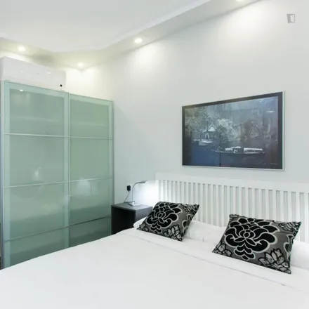 Rent this 2 bed apartment on La Fusteria in Carrer de Mallorca, 494