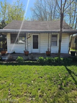 Buy this 2 bed house on 7022 Packard Avenue in Van Dyke, Warren