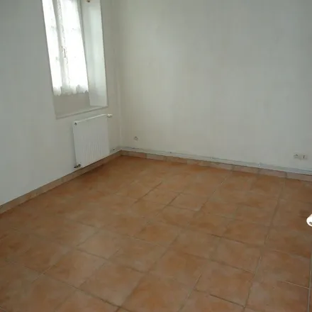 Rent this 2 bed apartment on 19 Rue du 4 Septembre in 58600 Fourchambault, France