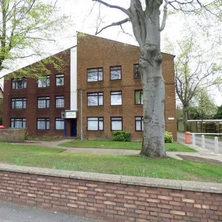 Rent this 2 bed apartment on The Pines Hotel in 10 Marsh Road, Luton