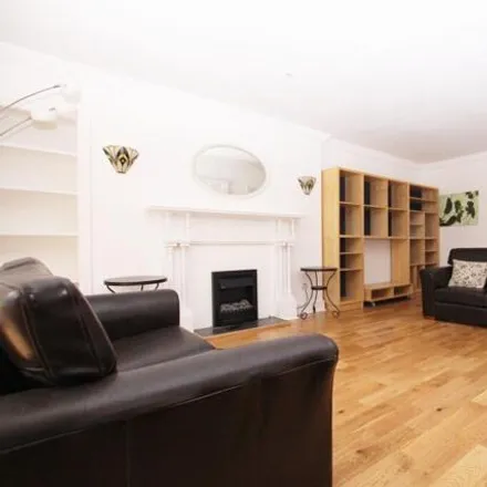 Image 3 - 13 Rosslyn Terrace, Partickhill, Glasgow, G12 9NB, United Kingdom - Room for rent