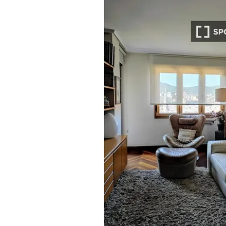 Rent this 3 bed apartment on Calzadas de Mallona / Maiona bildarriak in 15, 48006 Bilbao