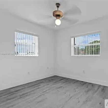 Image 6 - 5215 SW 128th Ave - House for rent
