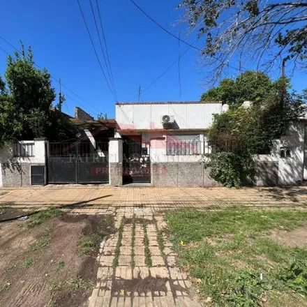 Image 2 - Diagonal 105 - E. Tenca 398, Villa Barrio Parque Figueroa Alcorta, B1674 ATA Villa Lynch, Argentina - House for sale