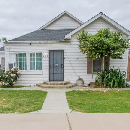 Buy this 3 bed house on 555 Woodrow Avenue in Seguro, Kern County