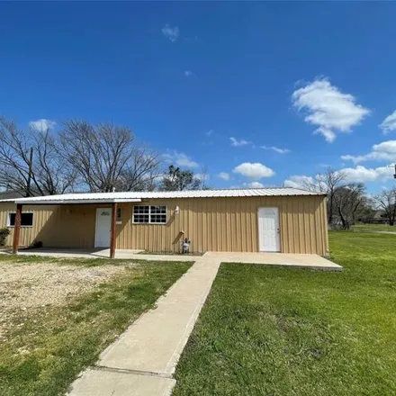 Rent this 3 bed house on 682 West Fort Worth Avenue in Cooper, Delta County