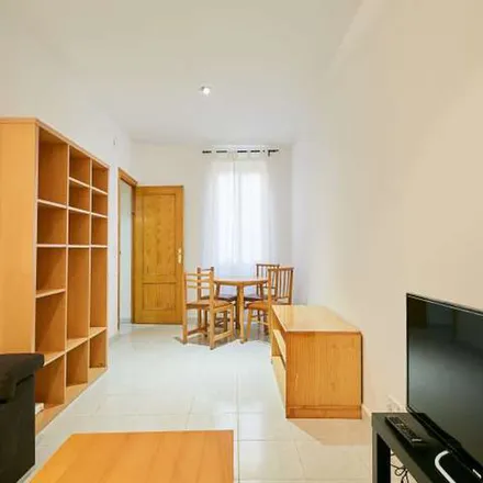 Image 2 - Estilo Modas, Calle de Donoso Cortés, 28015 Madrid, Spain - Apartment for rent