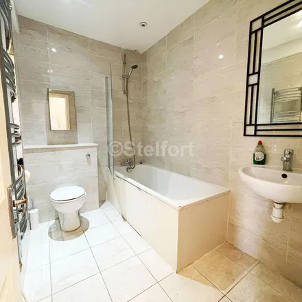 Image 1 - Professional Plumbing Solution, 282 Court Road, London, SE9 4TU, United Kingdom - Apartment for rent