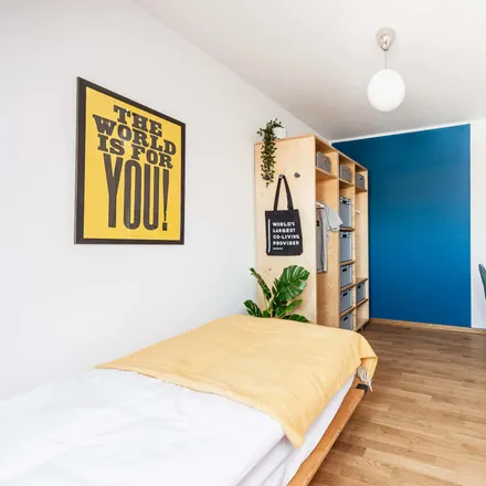 Rent this 5 bed room on Quarters Boxi in Boxhagener Straße 12, 10245 Berlin
