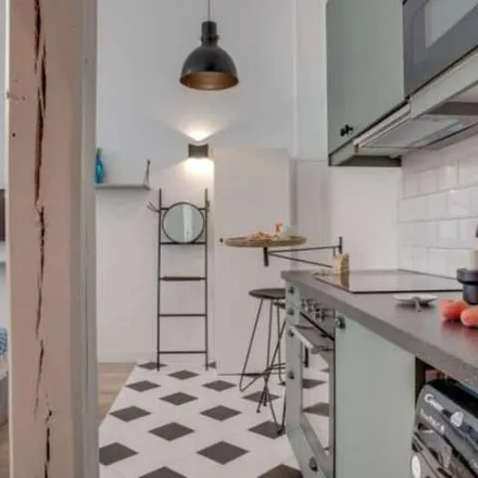 Image 7 - 3 Rue de Belzunce, 75010 Paris, France - Apartment for rent