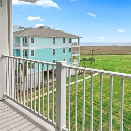 Image 1 - 4171 Point West Drive, Galveston, TX 77554, USA - Condo for sale