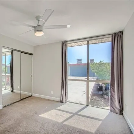 Image 9 - East Medlock Drive, Phoenix, AZ 85014, USA - Apartment for sale
