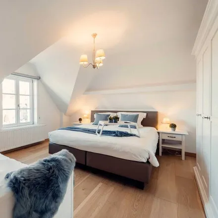 Rent this 3 bed apartment on 8620 Nieuwpoort
