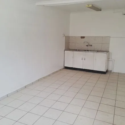 Image 3 - 12th Street, Orange Grove, Johannesburg, 2001, South Africa - Apartment for rent