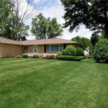 Image 2 - 6739 Stafford Dr, Mayfield Heights, Ohio, 44124 - House for sale