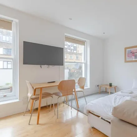 Rent this 1 bed apartment on London in NW1 0JR, United Kingdom