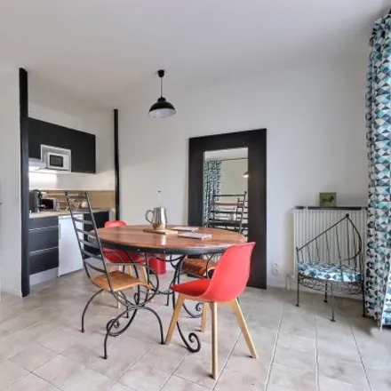 Rent this 4 bed apartment on 188 Avenue des Frères Lumière in 69008 Lyon, France