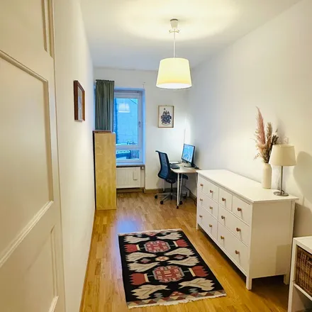 Rent this 3 bed apartment on Reichenbachstraße 34 in 80469 Munich, Germany