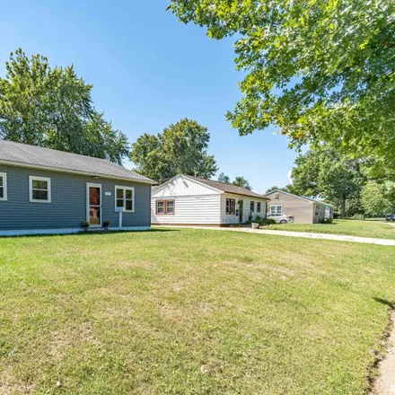 Image 2 - 614 LaSalle Boulevard, Marquette Heights, Tazewell County, IL 61554, USA - House for sale