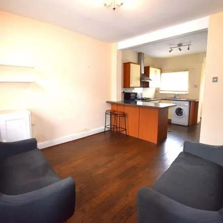 Rent this 2 bed apartment on Crossland Road in Manchester, M21 9GU