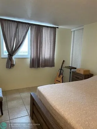 Image 7 - Somerset Drive, East Gate Park, Lauderdale Lakes, FL 33311, USA - Condo for rent