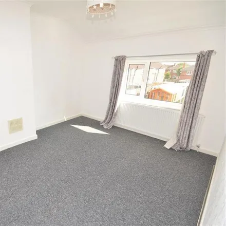 Image 5 - Sandgate Terrace, Garforth, LS25 7BQ, United Kingdom - Townhouse for rent