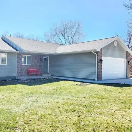 Buy this 4 bed house on 466 West Ayers Street in Osceola, IA 50213