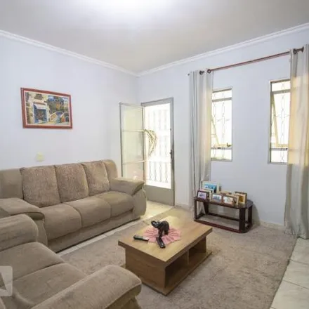Buy this 3 bed house on Rua Pintassilgo 423 in Jardim Novo Mundo, Várzea Paulista - SP