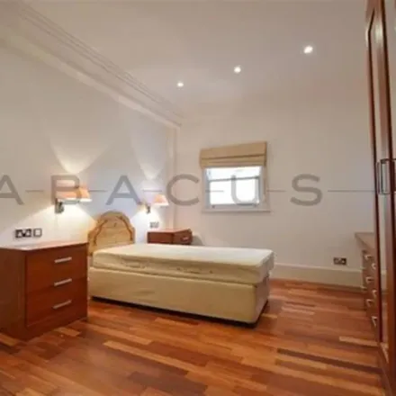 Image 3 - 36 Sunny Gardens Road, London, NW4 1SH, United Kingdom - Apartment for rent