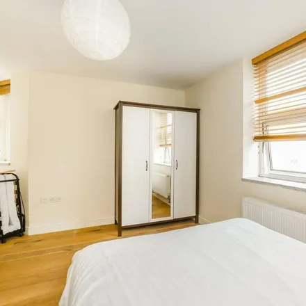 Image 4 - Alexandra Hostel, High Street, London, N8 7NT, United Kingdom - Apartment for rent